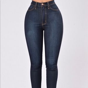 Classic High Waisted Jeans (dark wash)
